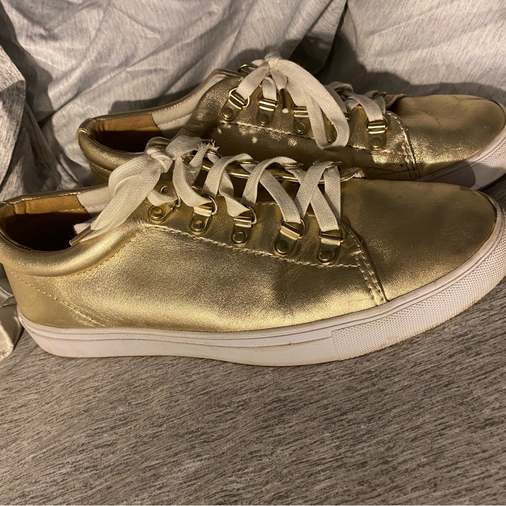 Lilly Pulitzer gold sneakers 8.5